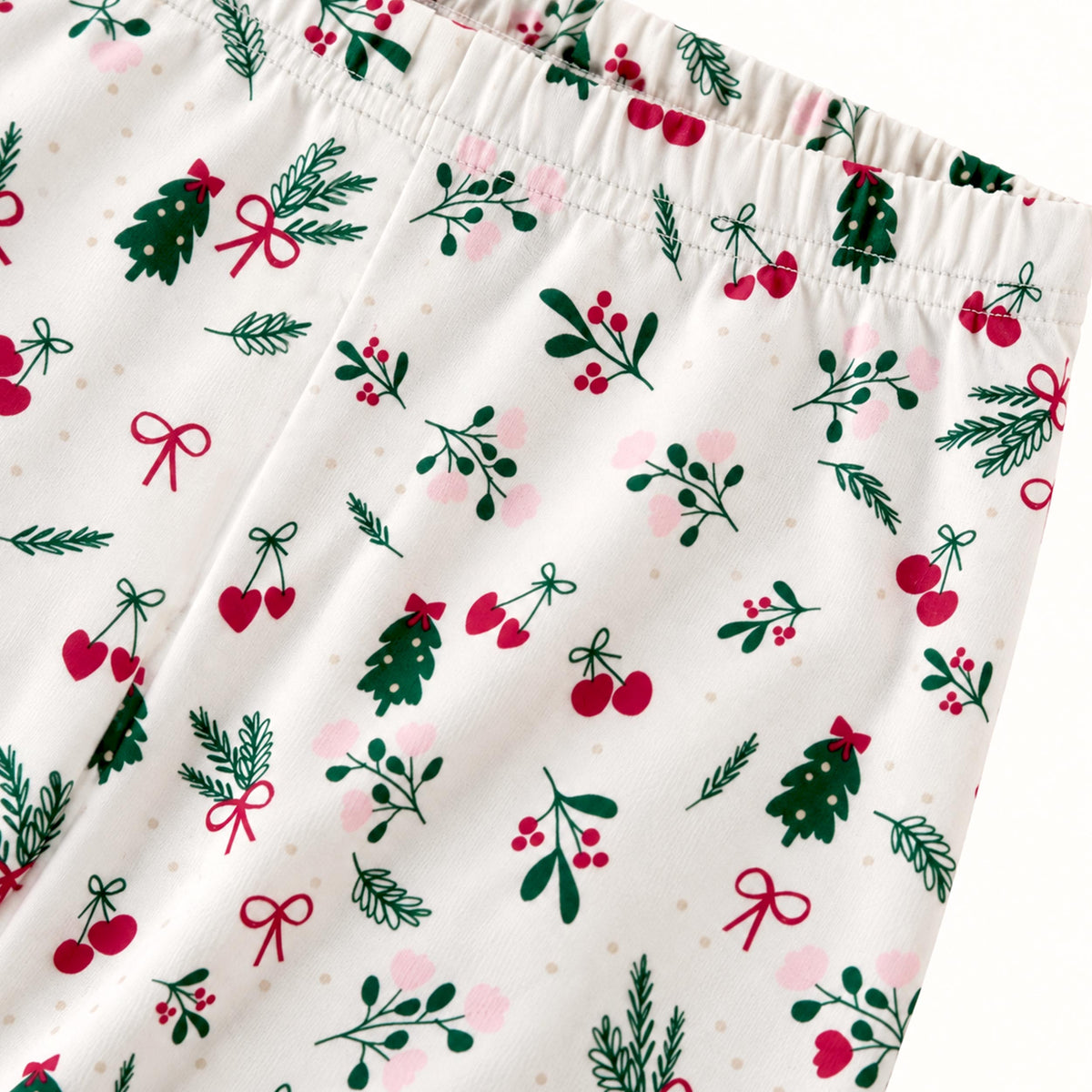 Pyjama deux pièces crème à motifs des Fêtes, enfant