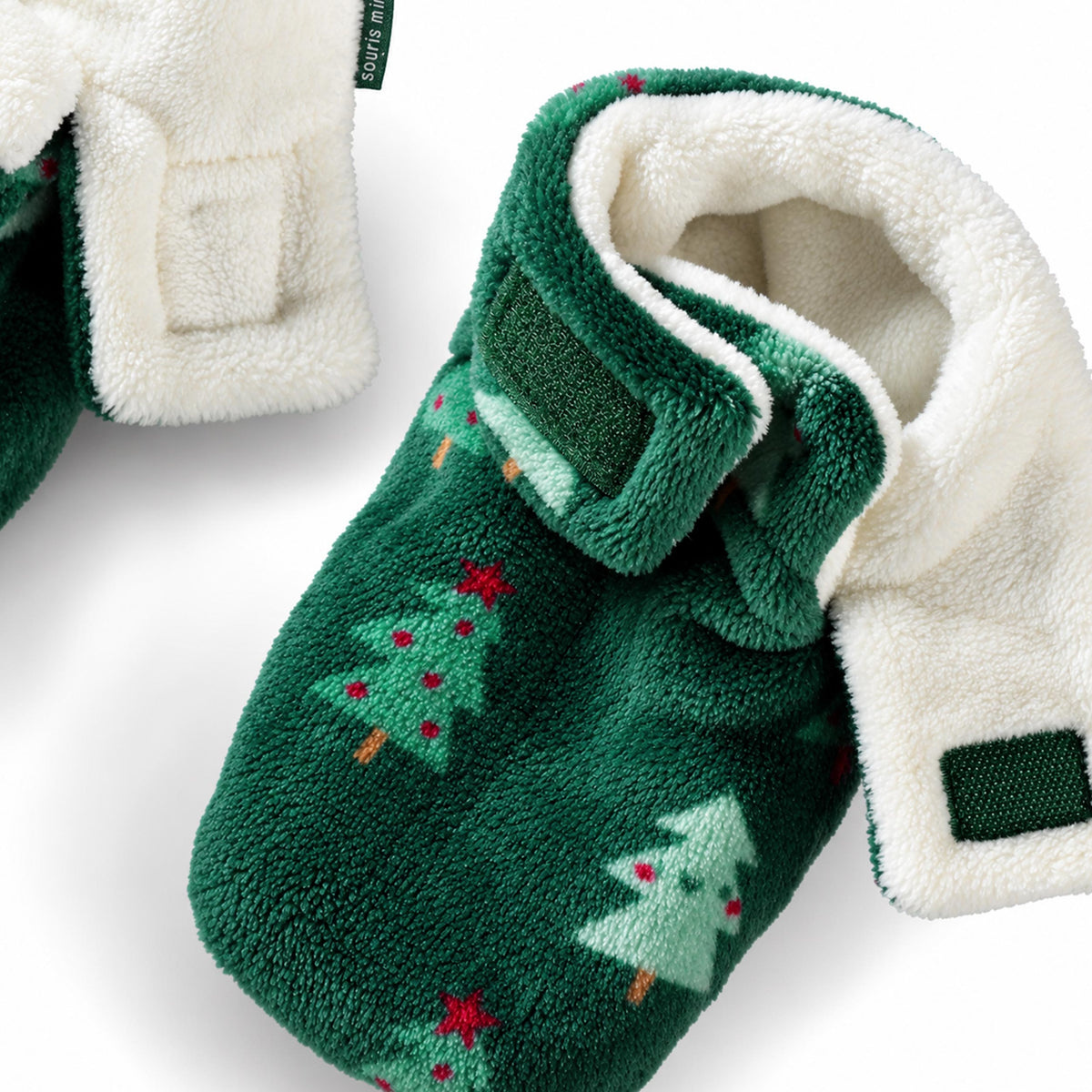 Pantoufles vert forêt en peluche à motifs de sapins, enfant