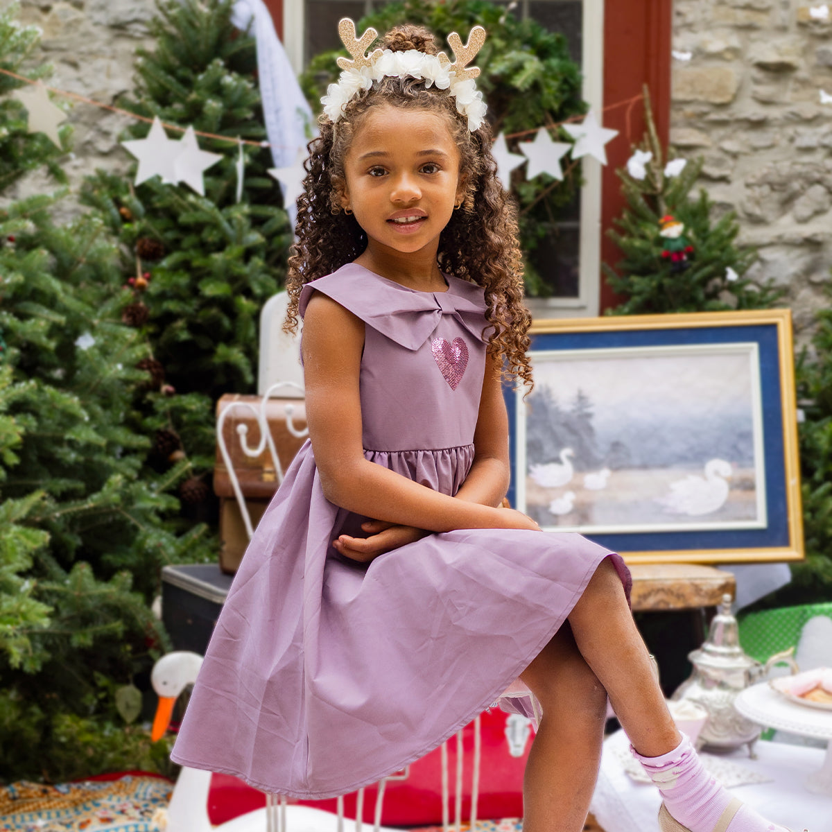Robe rose avec col à boucle et cœur à paillettes, enfant