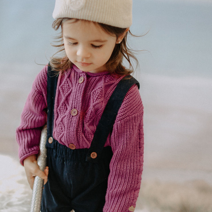 Veste de maille mauve en imitation cachemire, bébé || Purple knitted vest in cashmere imitation, baby