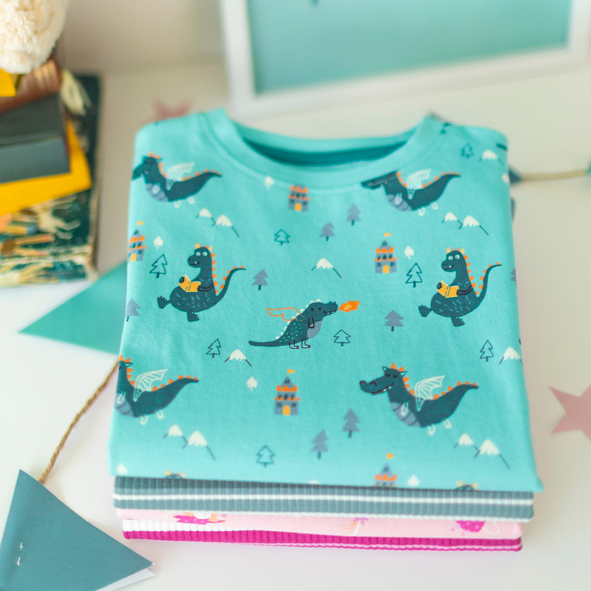 Pyjama deux pièces turquoise à imprimé de dragons, enfant