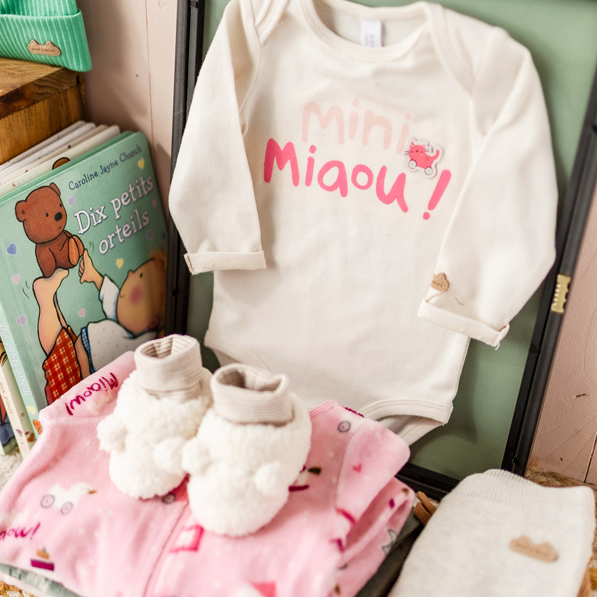 Présentation du cache-couche crème, naissance