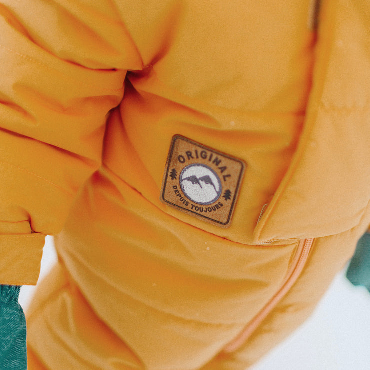 Habit de neige matelassé jaune une-pièce avec capuchon, bébé || One-piece yellow padded snowsuit with hood, baby