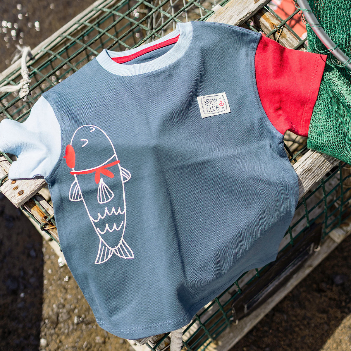 T-shirt bleu marine avec illustration, bébé