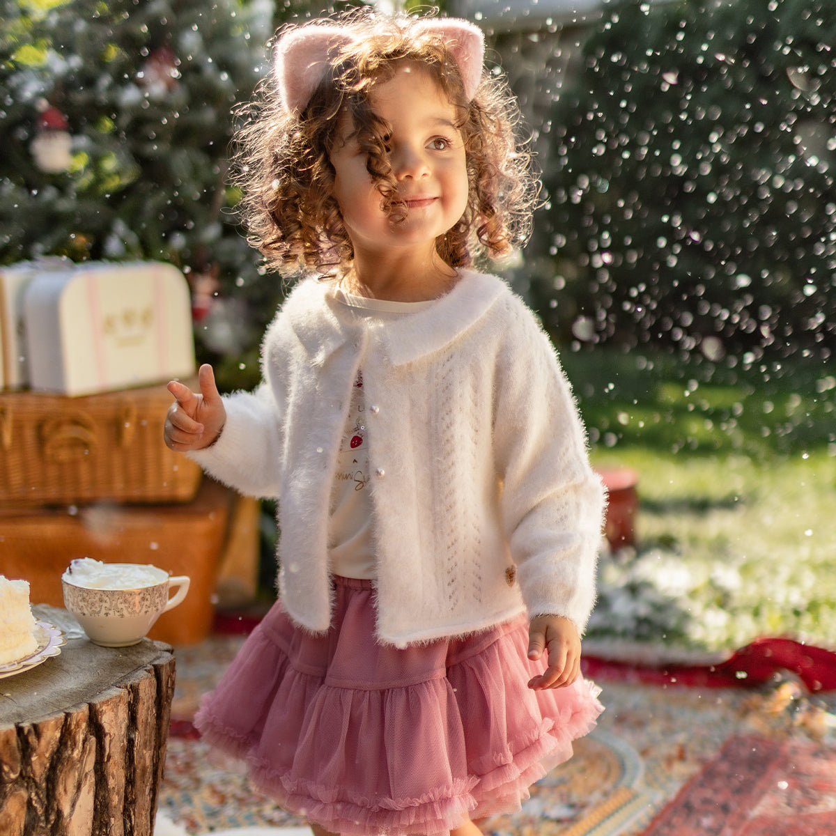 Photo d'un bébé portant la jupe rose en tulle souple, bébé