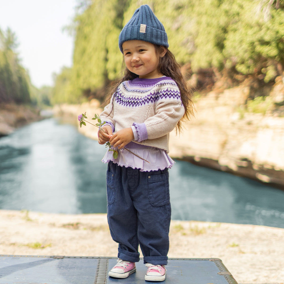 Pantalon bleu en velours côtelé à jambe droite, bébé