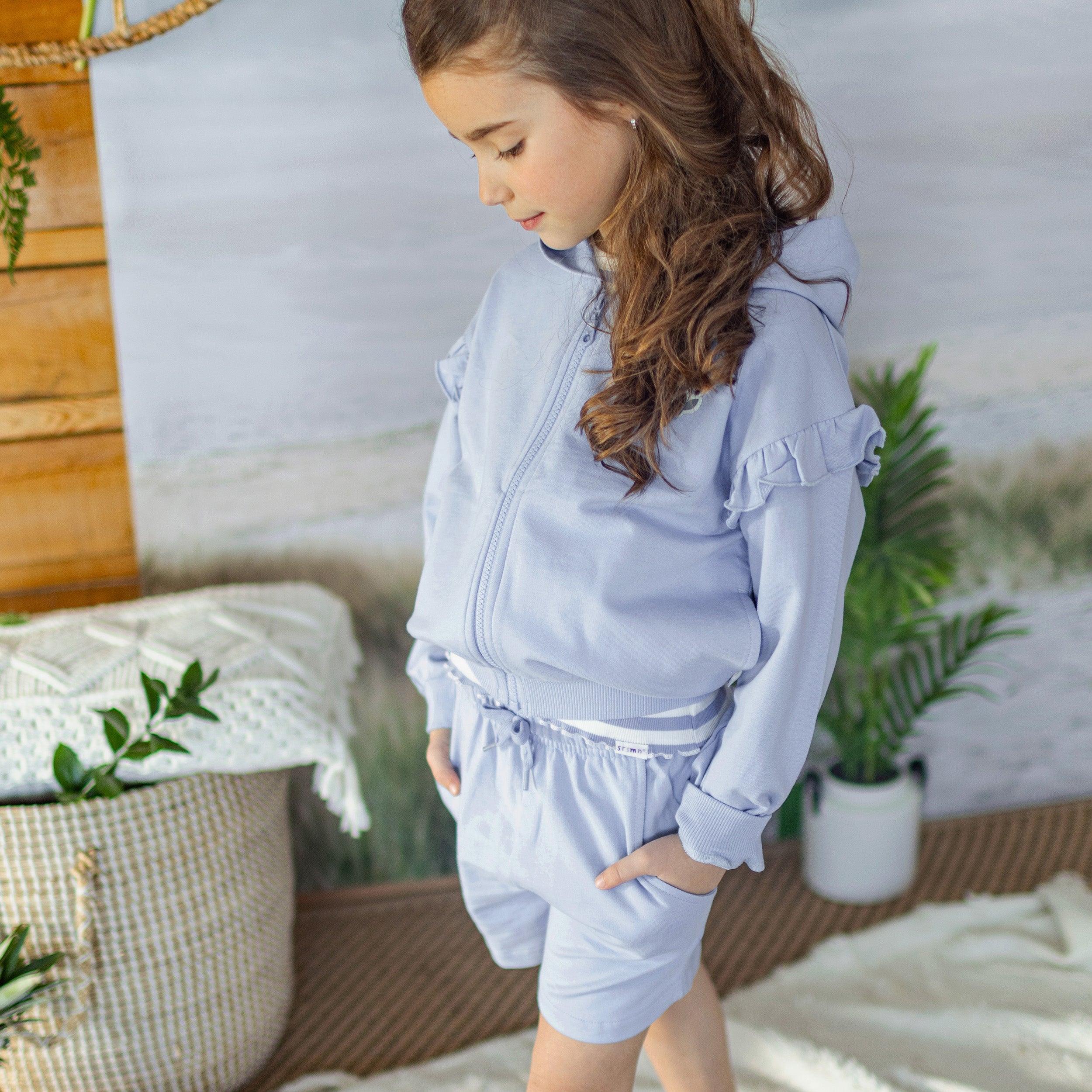 Loose-fitting celestial blue sweater with tulip motif in french cotton, child