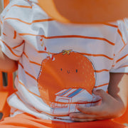 T-shirt à capuchon et manches courtes blanc et orange rayé avec illustration, bébé || White and orange stripes short sleeves hooded t-shirt with print, baby