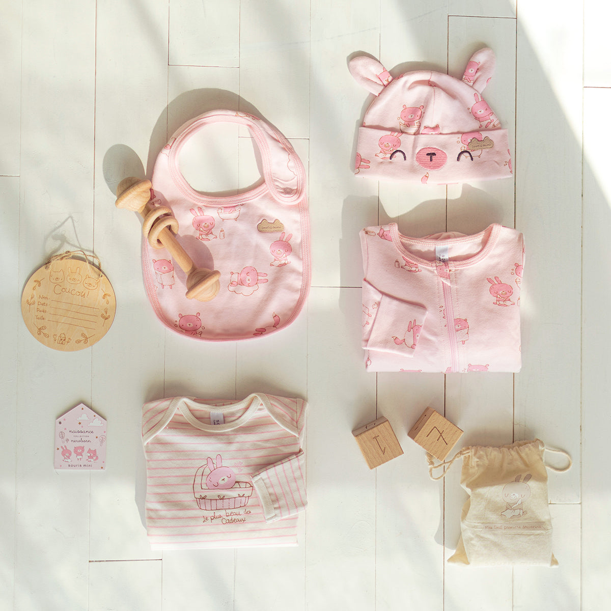 Coffret cadeau rose et crème « Le Classique » (8 pièces), naissance 