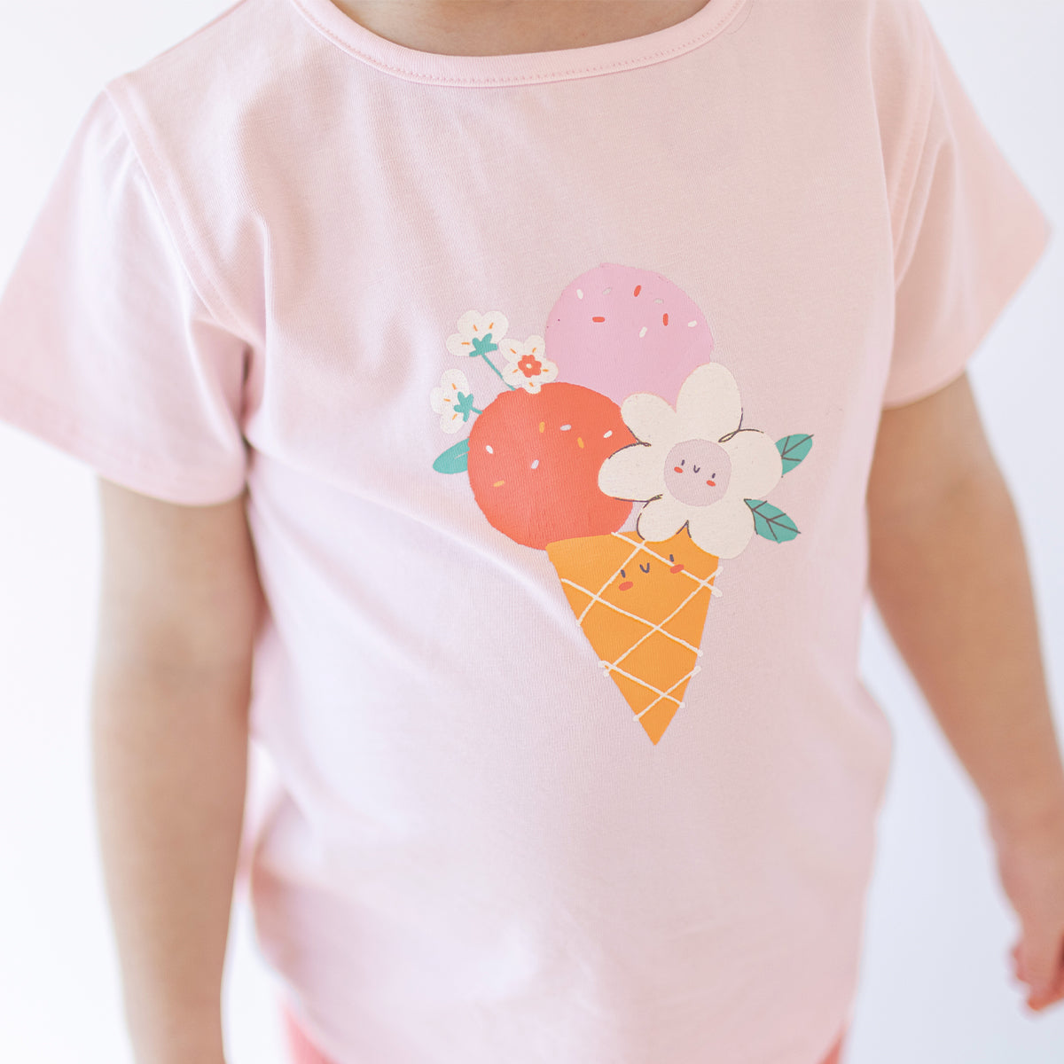 Pink T-shirt with illustration, baby