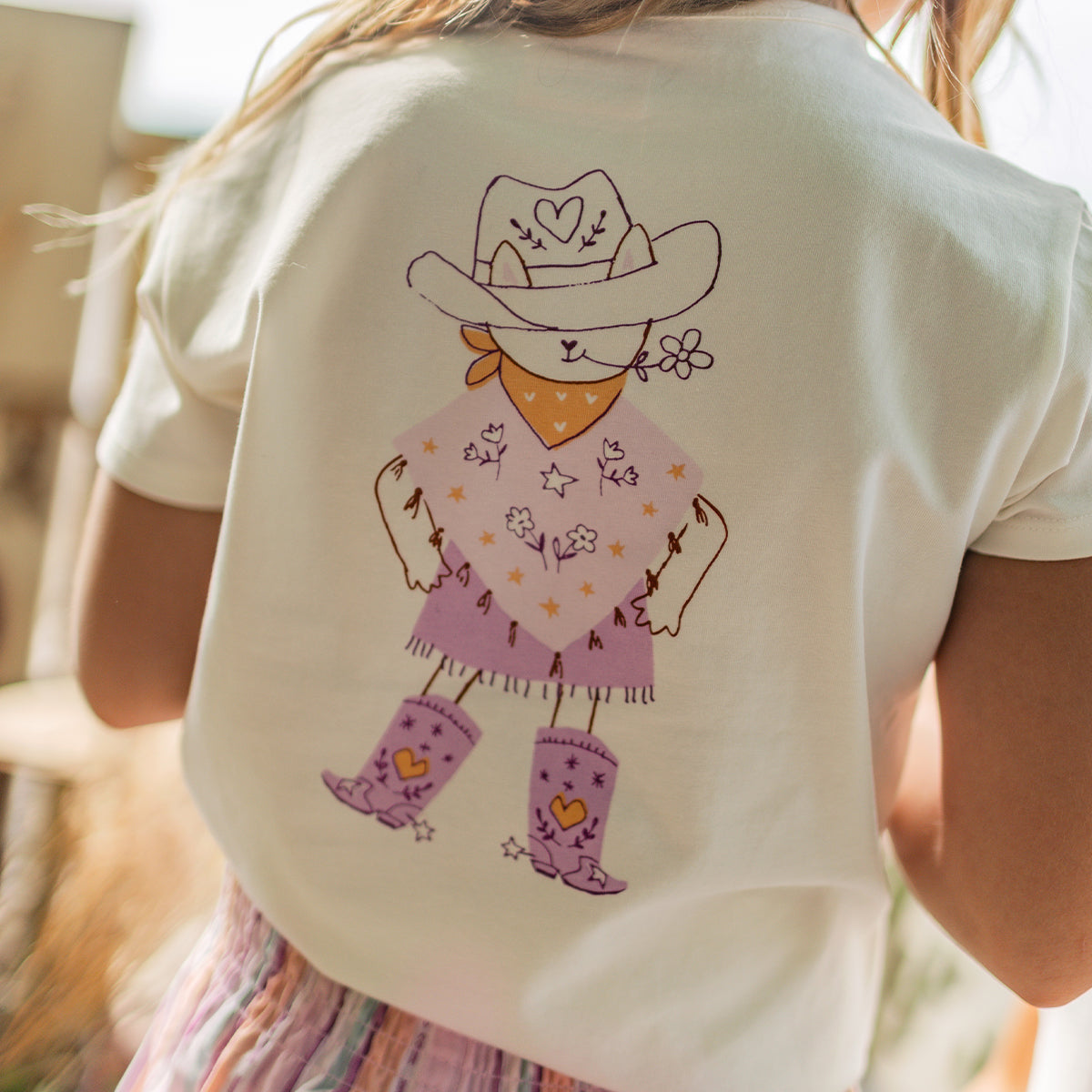 T-shirt crème avec illustration au dos, enfant