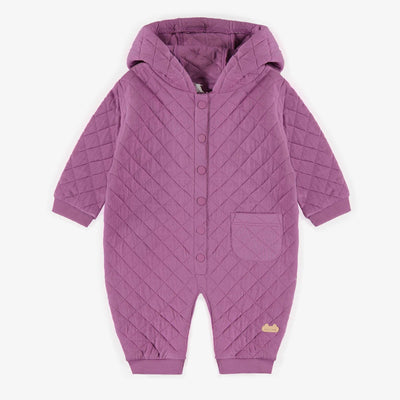 Une-pièce mauve à capuchon en jersey matelassé, naissance || Purple hooded one-piece in quilted jersey, newborn