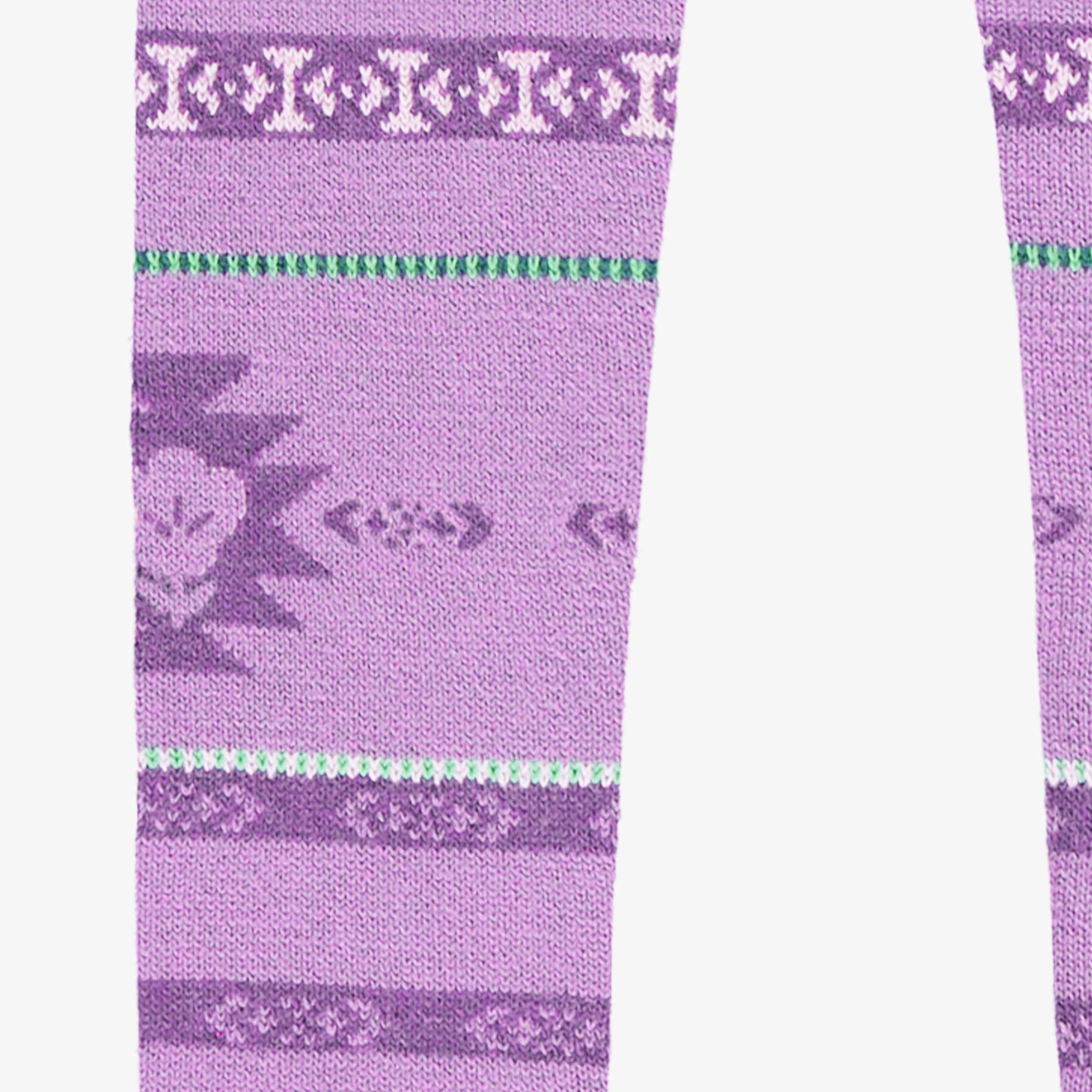 Zoom détails du legging mauve en tricot avec motifs, enfant