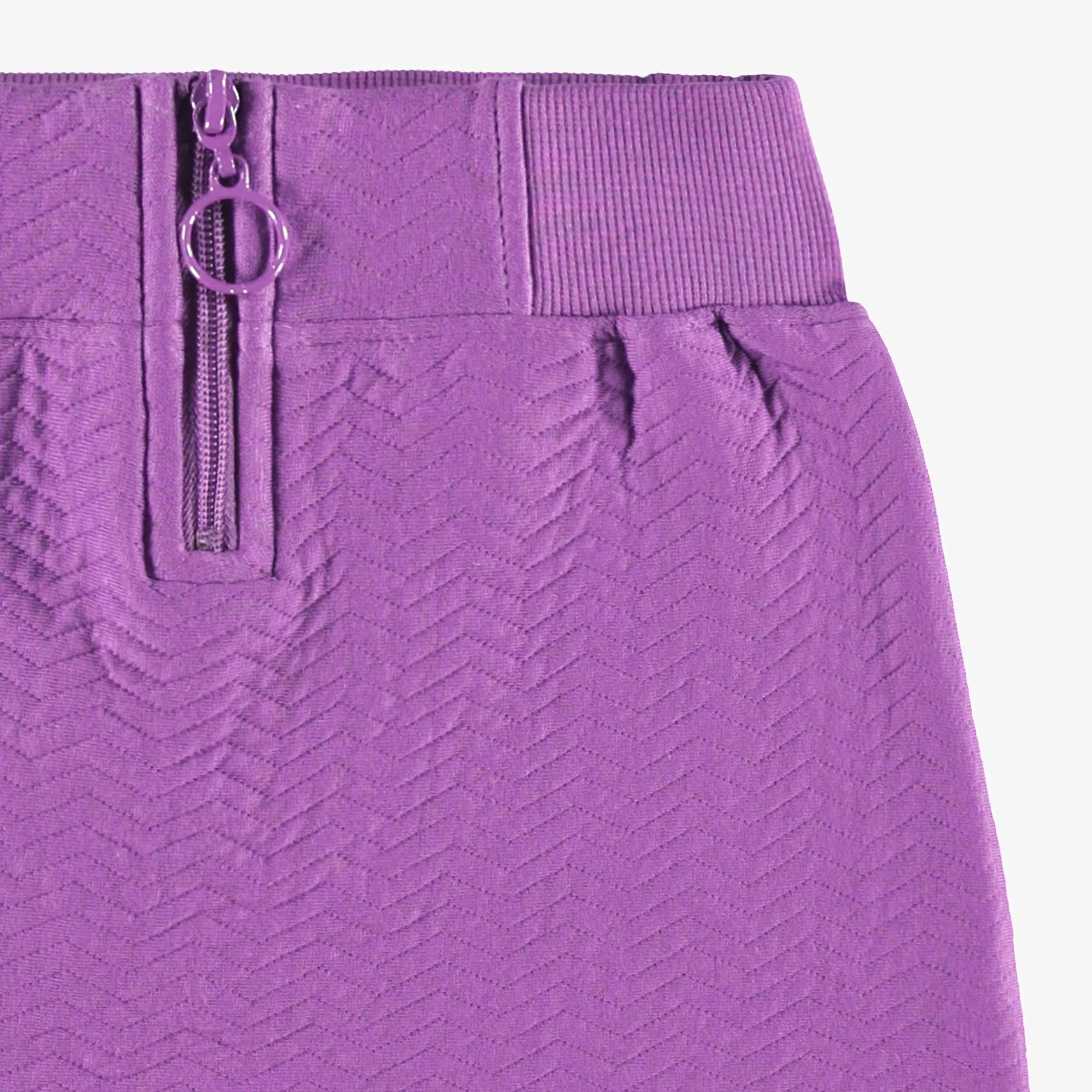 Zoom détails de la jupe mauve en jersey matelassé, enfant