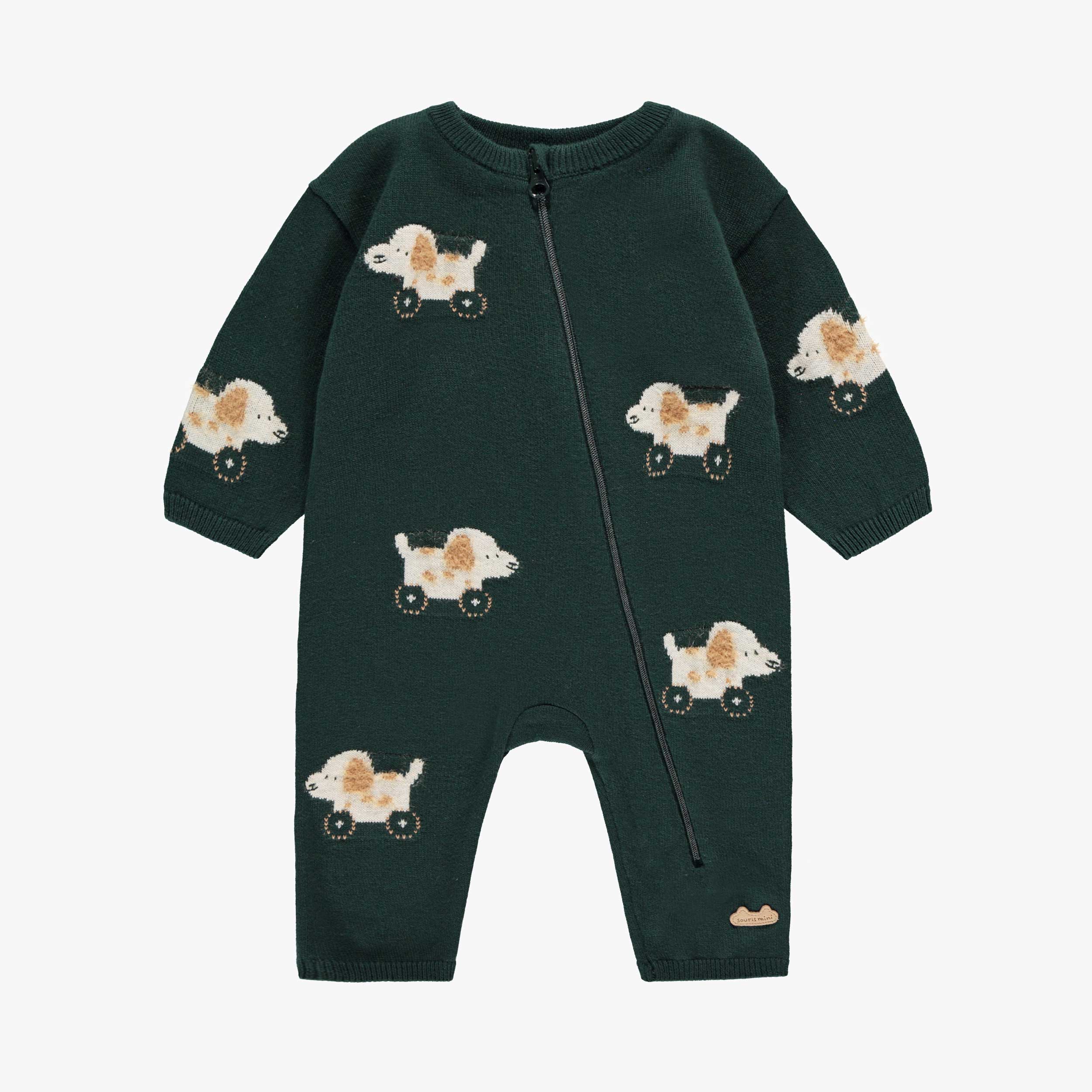 Une pièce vert en tricot avec motifs, naissance