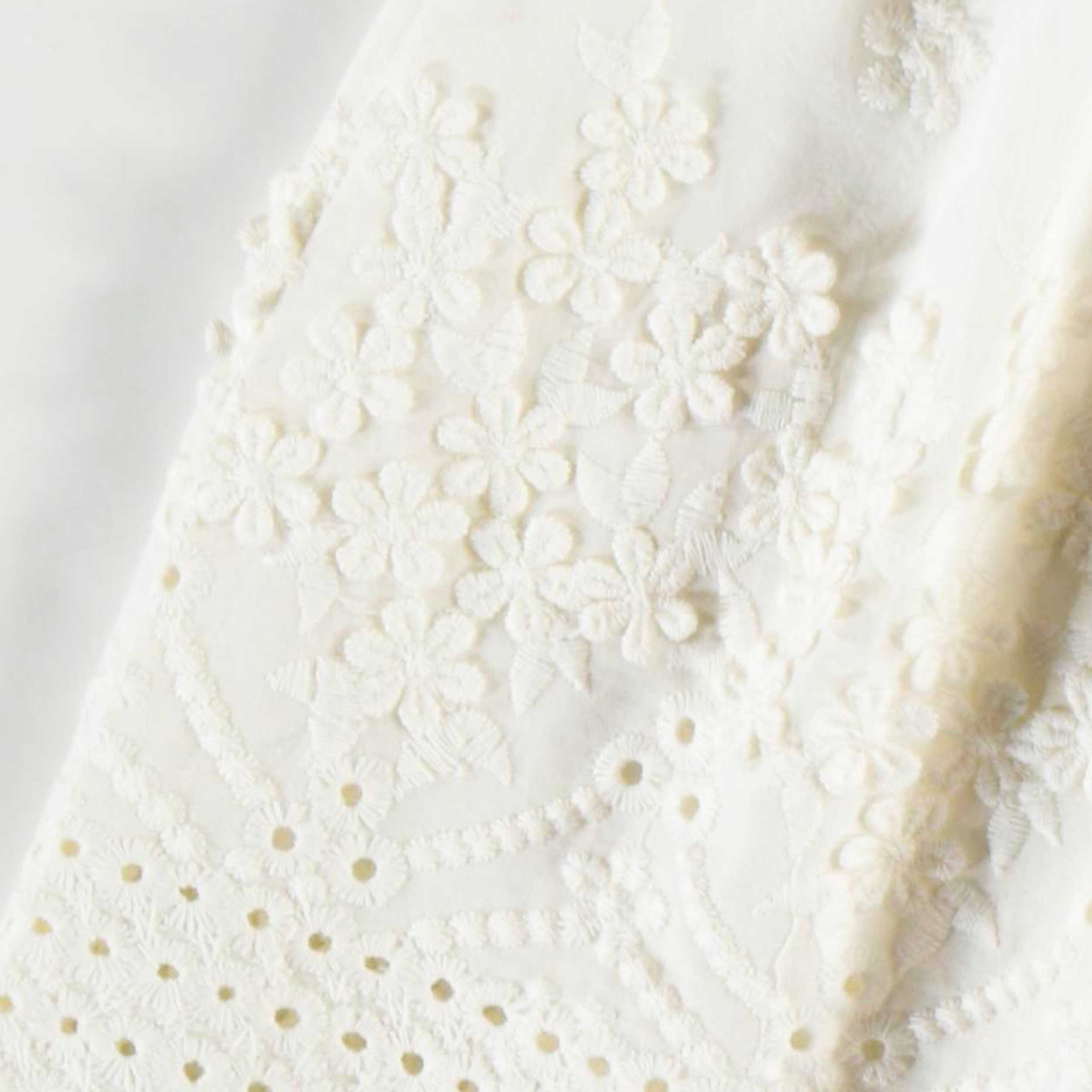 Cream embroidered short in cotton veil, child