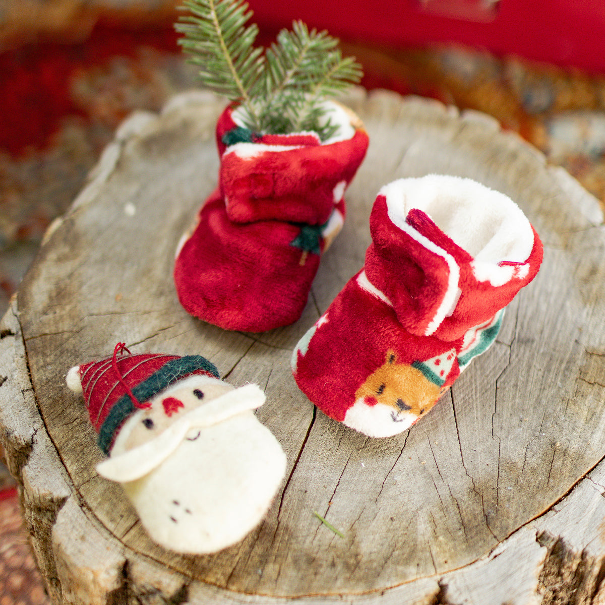 Red plush slippers with holiday all over print, baby 