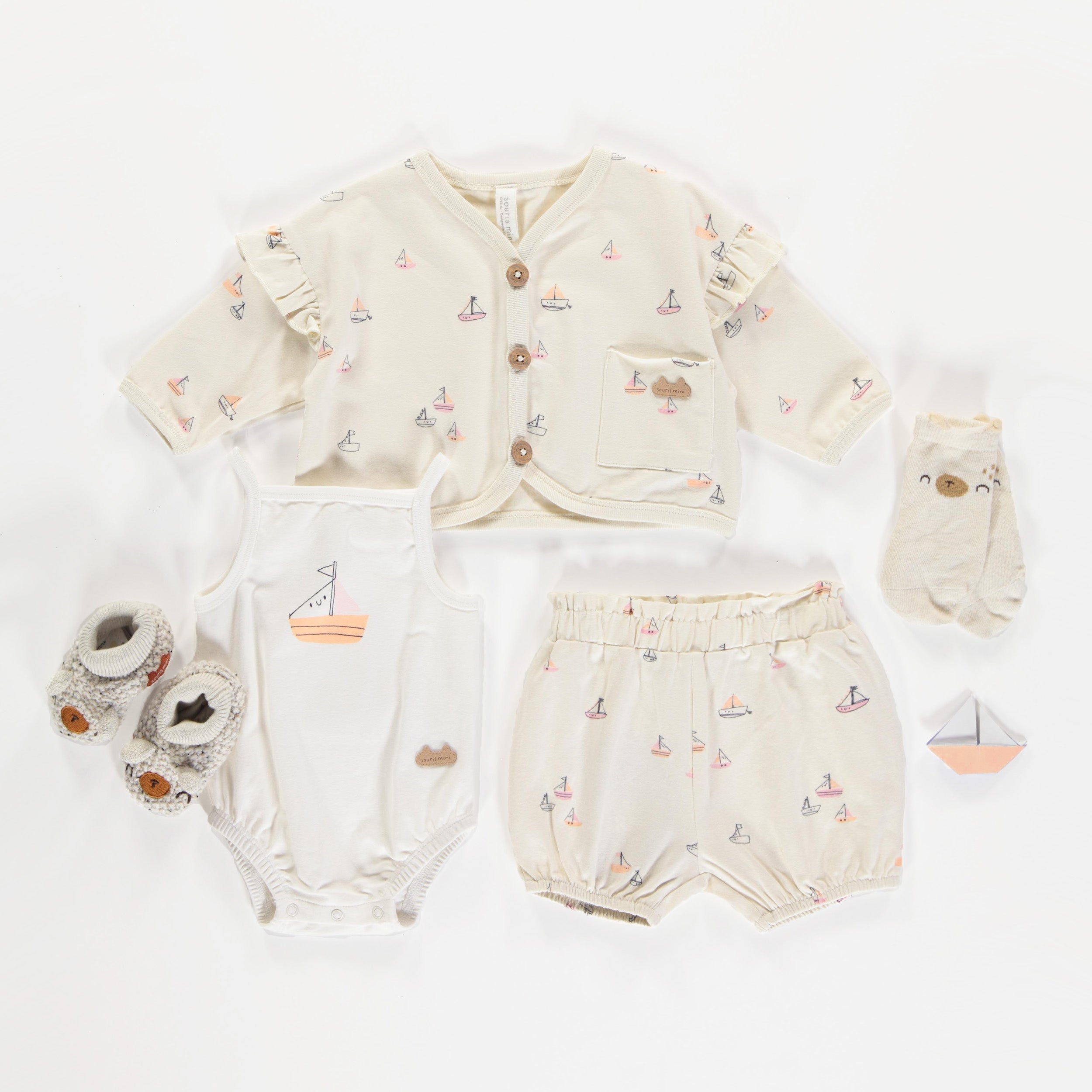 White thin straps bodysuit with sailboat illustration in jersey, newborn