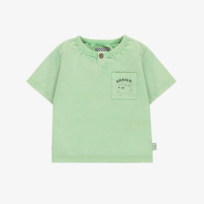T-shirt à manches courtes vert avec poche en coton, bébé || Green short sleeves t-shirt with pocket in cotton, baby