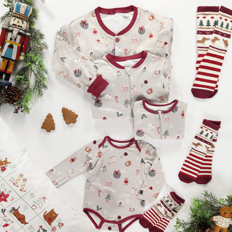 Pyjama des fêtes gris une-pièce en polyester brossé, bébé || Gray one-piece holiday pajama in brushed polyester, baby