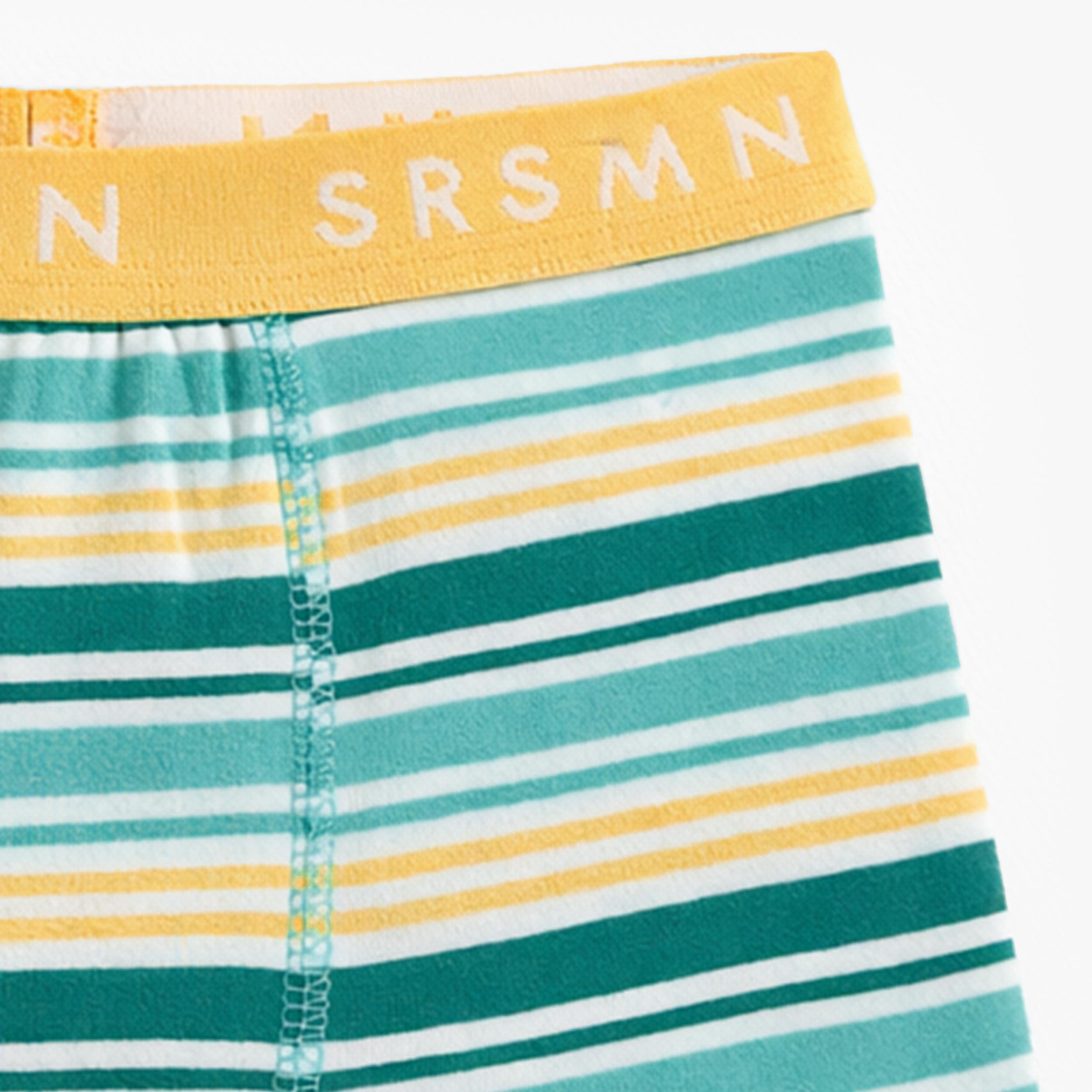 Zoom détails du boxer à rayures colorées, enfant 