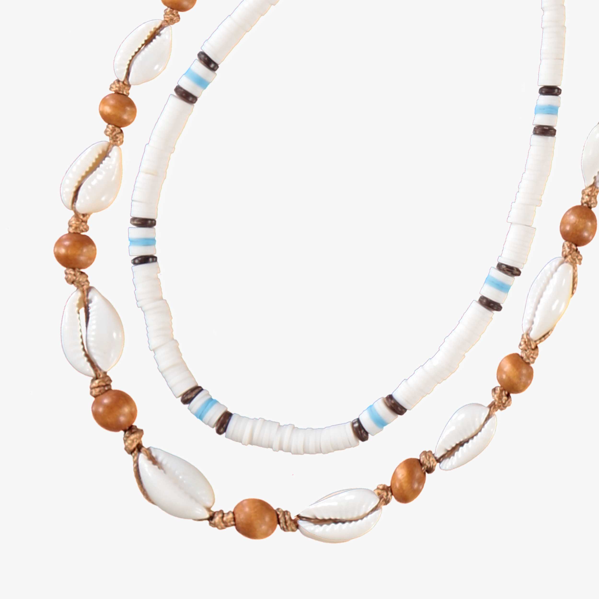 Zoom détails du duo de colliers « coquillages », enfant 