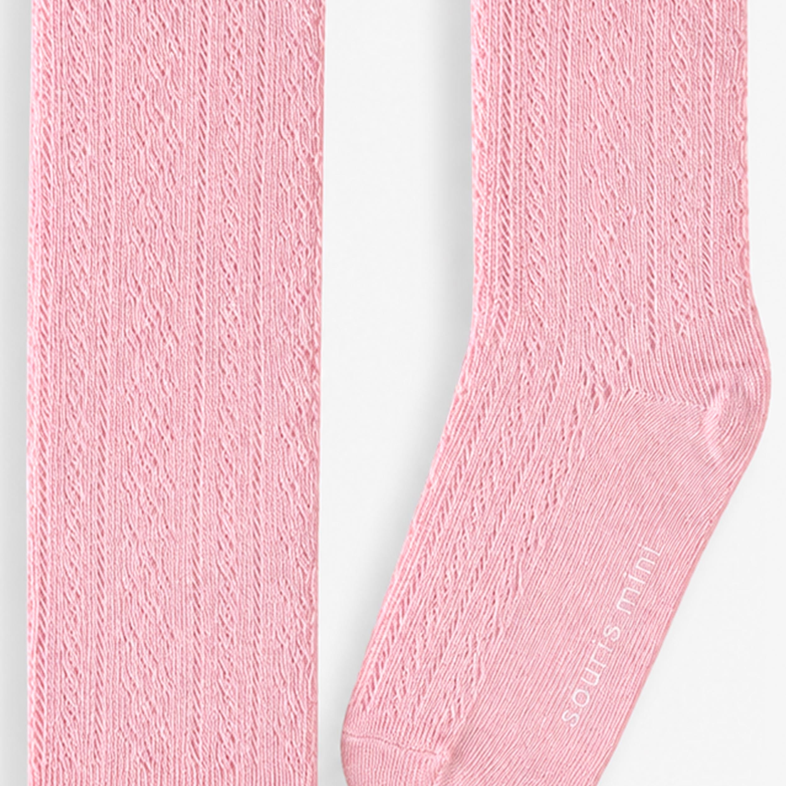 Zoom des chaussettes lilas texturées, enfant 