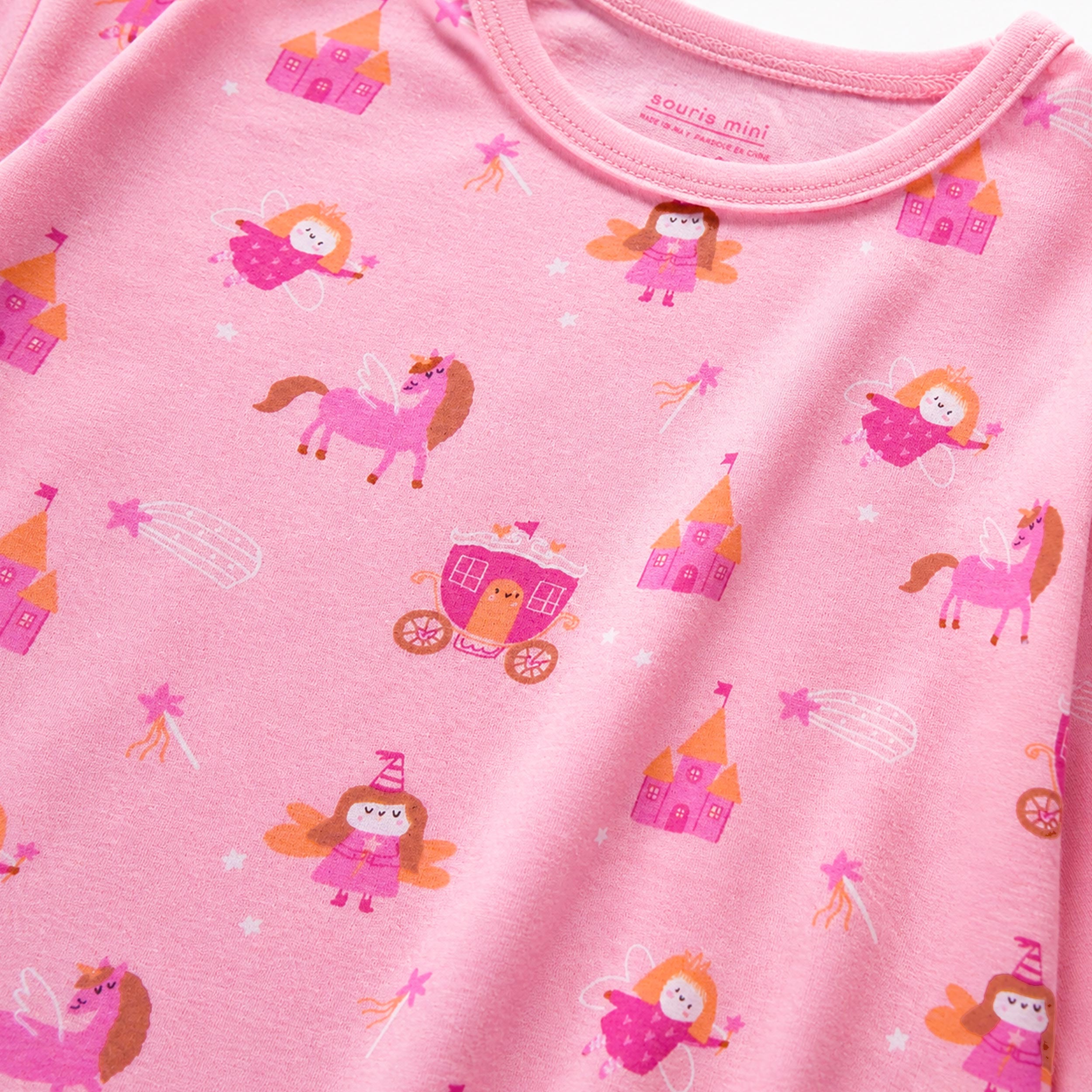 Haut du pyjama deux pièces rose à imprimé de fées, enfant 