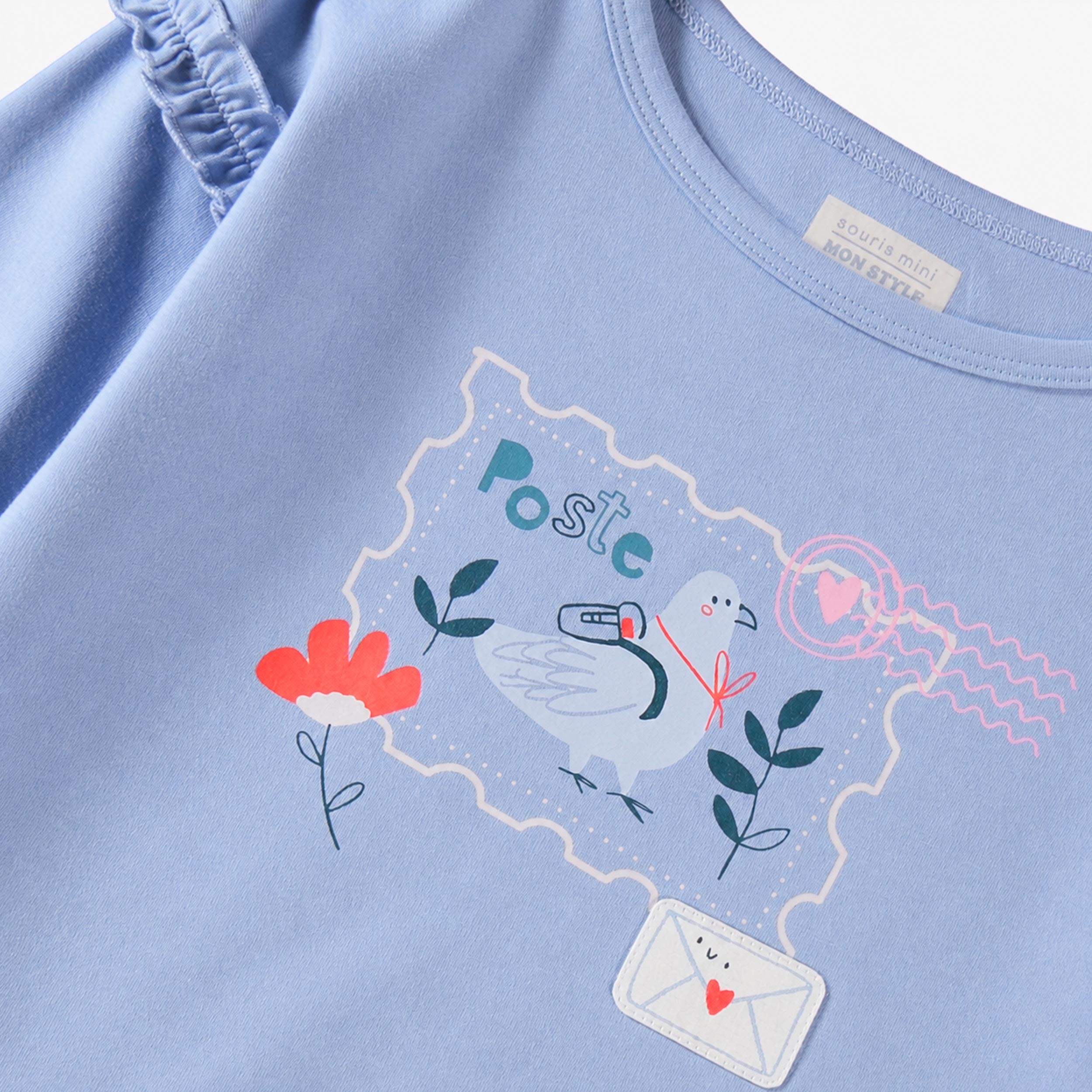 Zoom détails T-shirt bleu avec illustration, enfant 