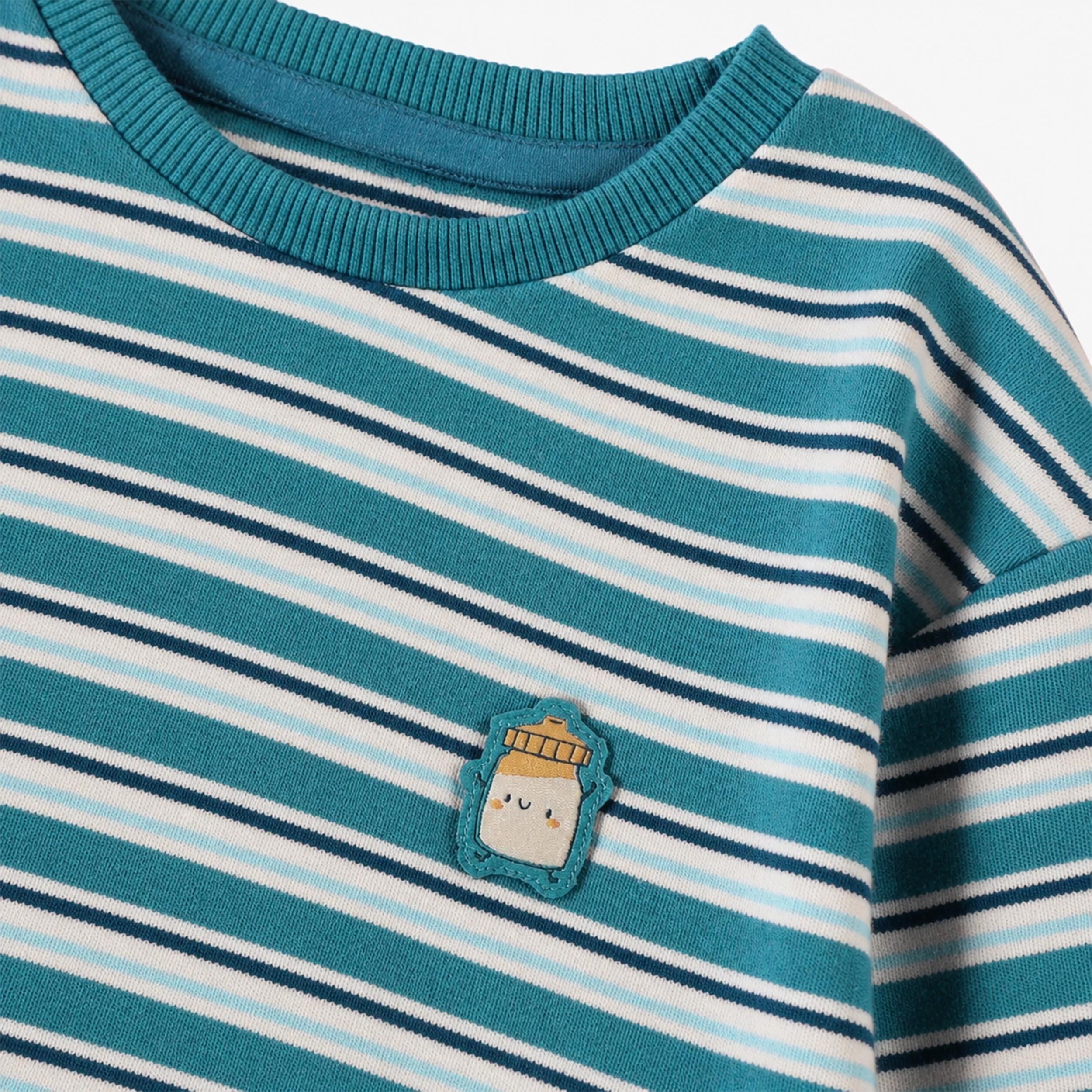Zoom détails du T-shirt rayé turquoise, marine et crème, bébé 