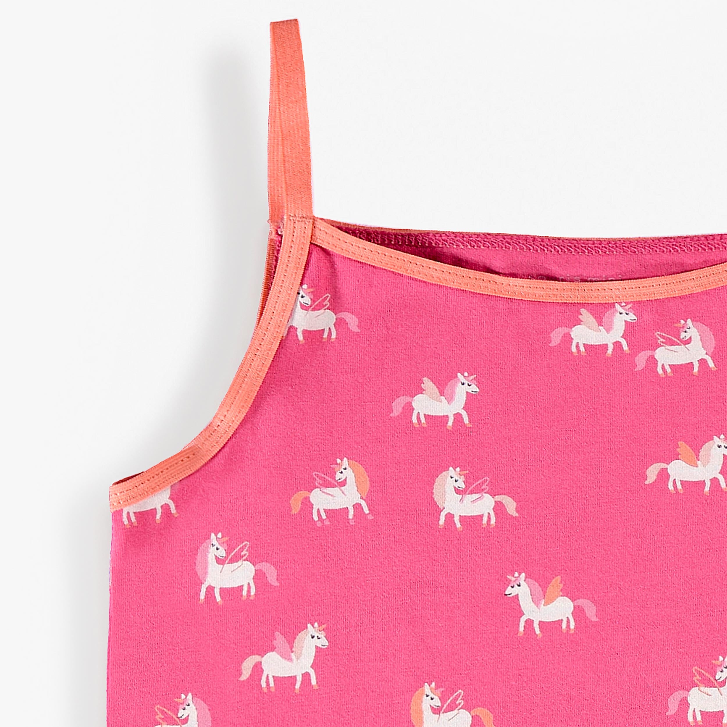 Zoom détails de la camisole rose à imprimé de licornes, enfant 