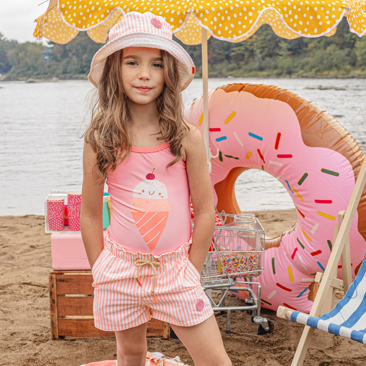 Chapeau de soleil réversible crème et rose à rayures, enfant || Cream and pink reversible bucket hat with stripes, child