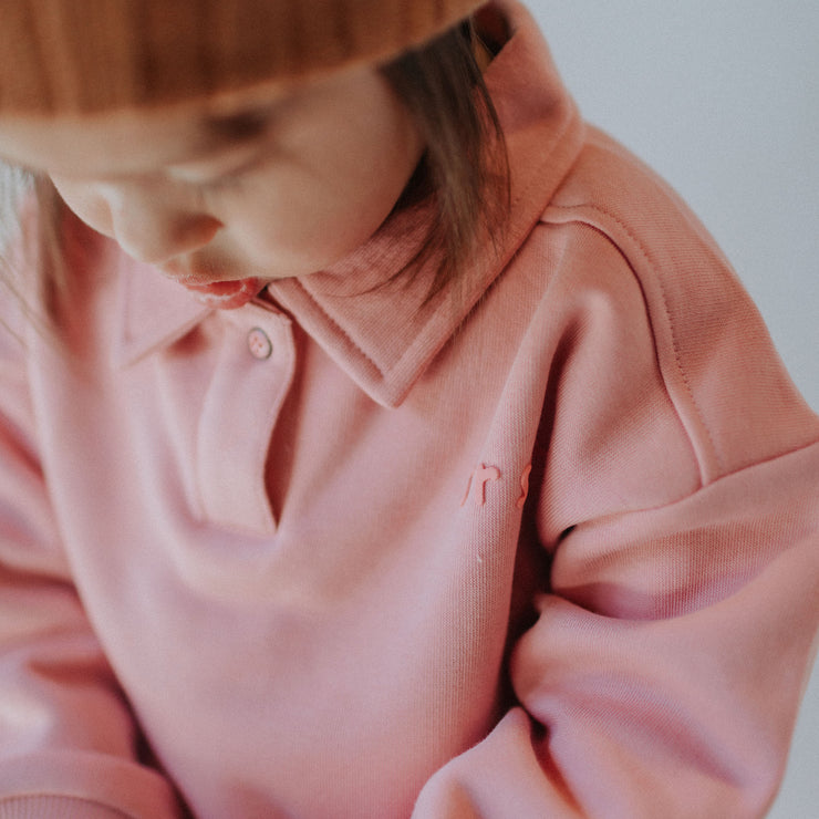 Chandail coupe bouffante avec col chemise en coton ouaté rose, bébé || Pink sweater puffy fit with shirt collar in cotton, baby