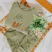 Pyjama vert à motif de fauteuils antiques en coton, enfant || Green pajama with antique armchairs print in cotton, child