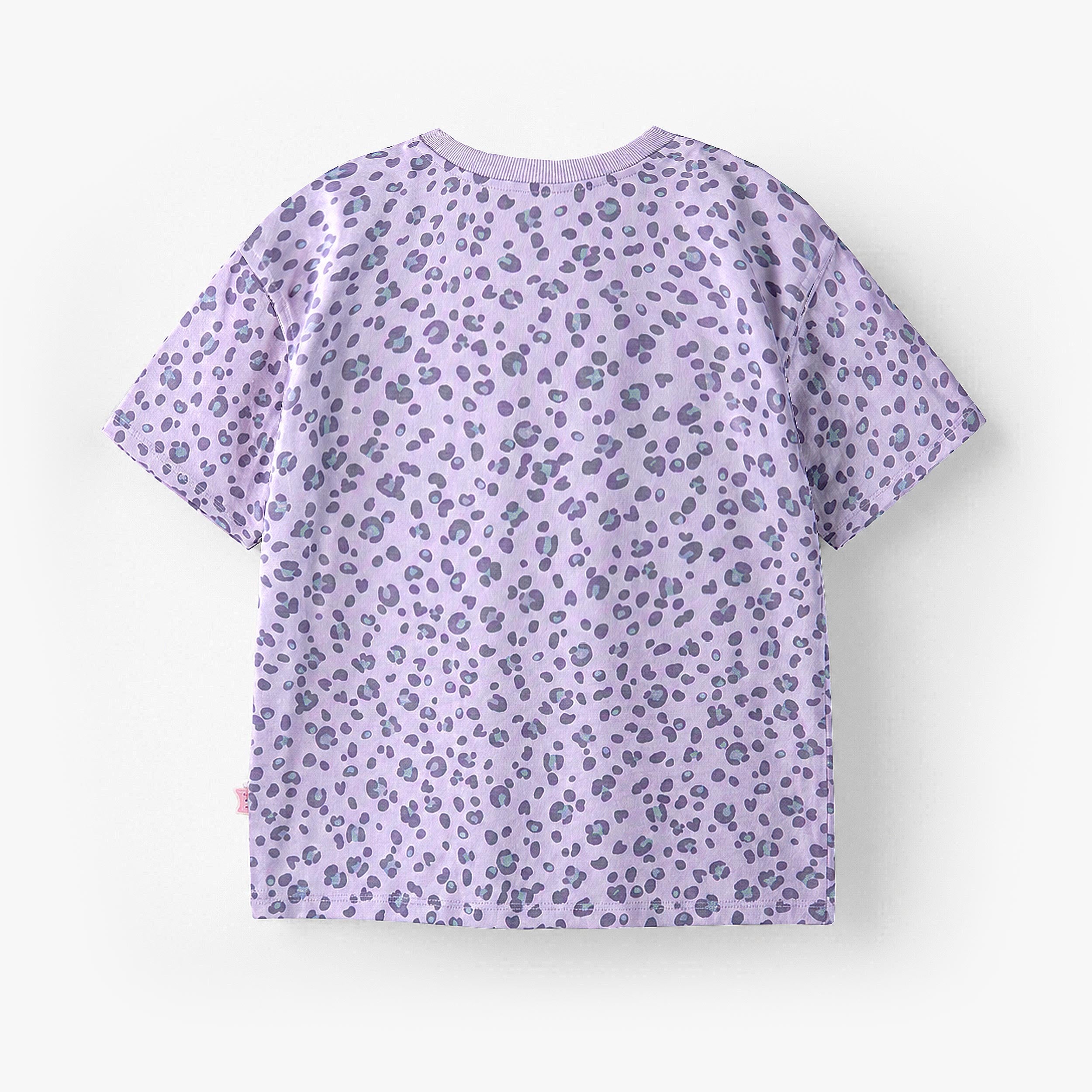 Dos t-shirt enfant fille violet motif léopard intégral avec coupe confortable et style casual