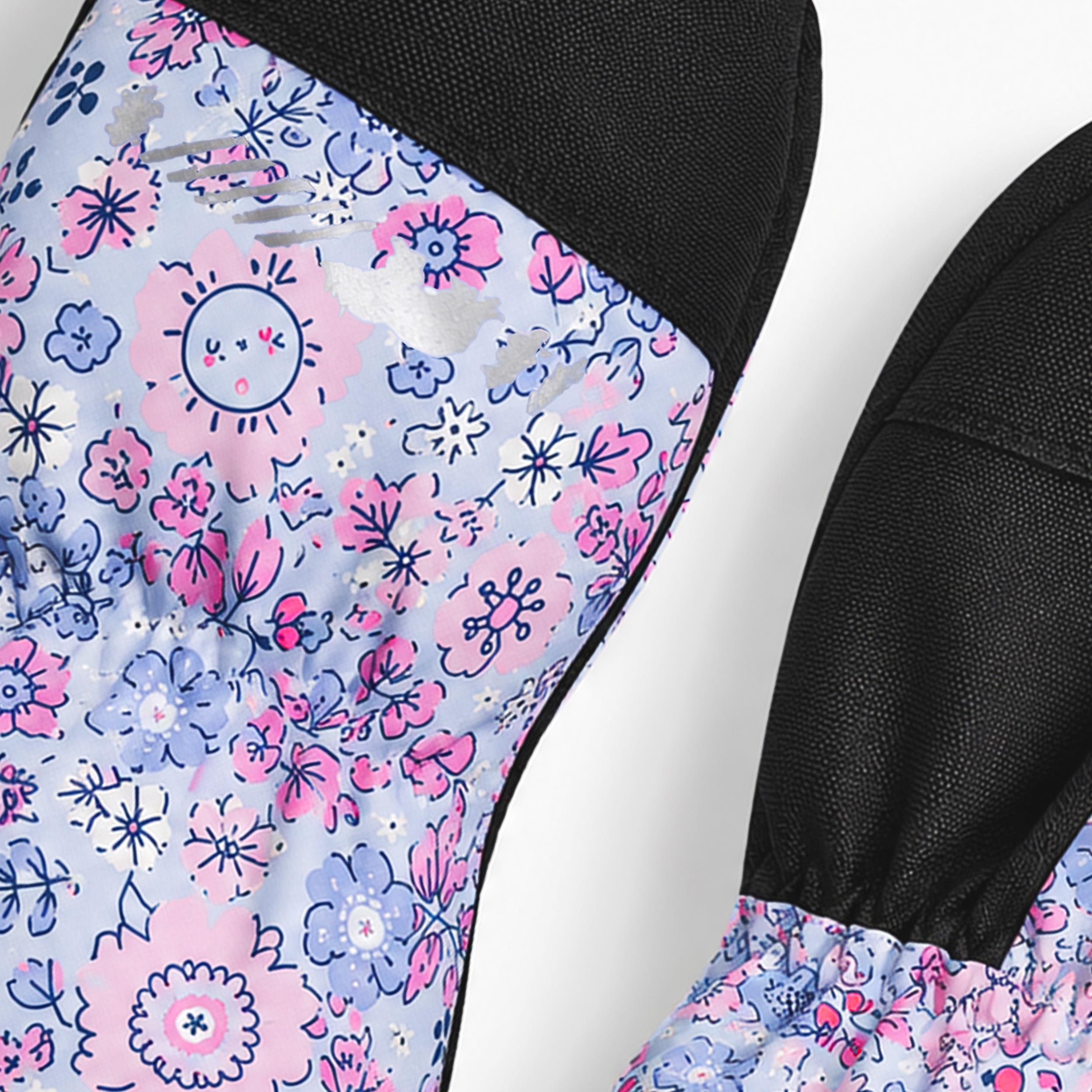 Zoom sur l'imprimé floral rose et bleu des mitaines d'hiver pour enfant avec renfort noir.