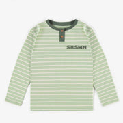 T-shirt vert ligné à motifs à col henley, enfant  || Green striped patterned t-shirt with henley collar, child