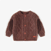 Cardigan de maille brun en polyester recyclé, naissance  || Brown knitted cardigan in recycled polyester, newborn