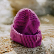 Tuque de maille fuchsia, enfant
 || Fuchsia knitted toque, child