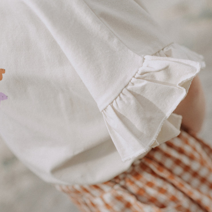 T-shirt crème à manches courtes en coton extensible, enfant || Cream short sleeves t-shirt in stretch cotton, child