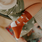 Chaussettes brunes avec oiseaux, bébé || Brown socks with birds, baby